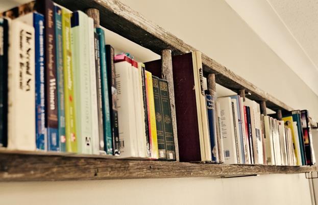 Foto: http://alyssagoesgreen.hubpages.com/hub/Cool-Bookshelf-Ideas#