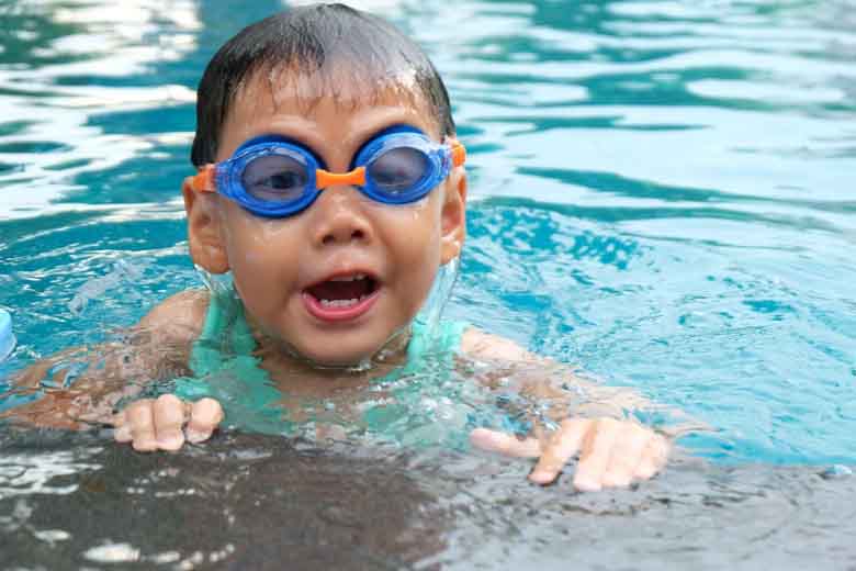 benefici del nuoto salute nei bambini