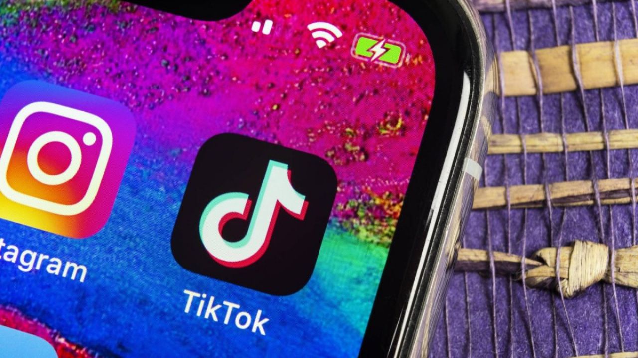 TIK TOK