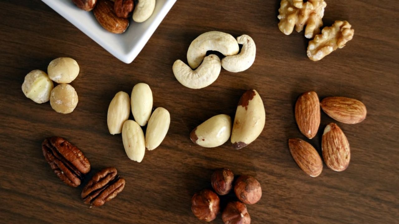 alimenti utili equilibrio ormonale