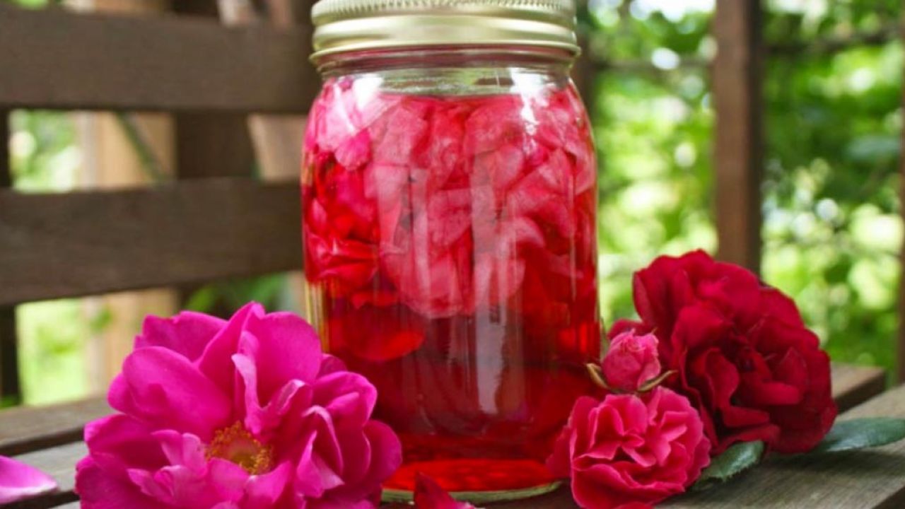 sciroppo di rose ricetta