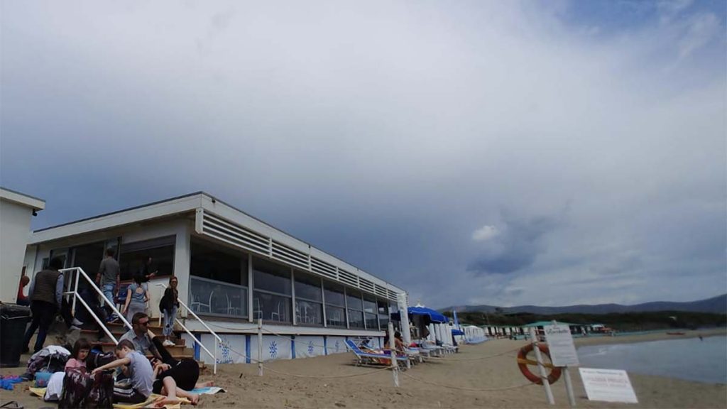 decalogo sai comportarsi in spiaggia