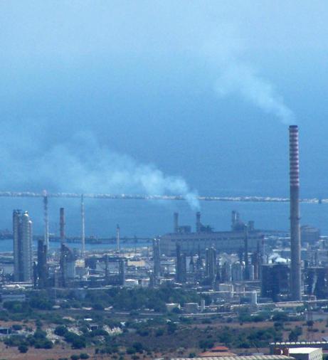 don prisutto protesta petrolchimico siracusa