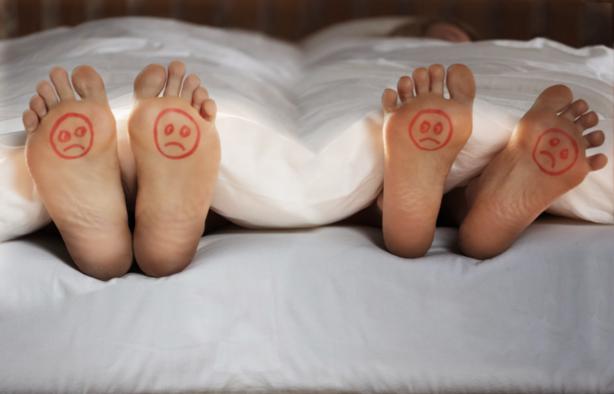 posizioni dormire coppia