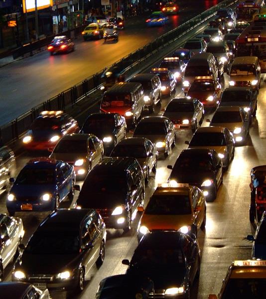 Come ridurre l'impatto dell'inquinamento quando siamo bloccati nel traffico