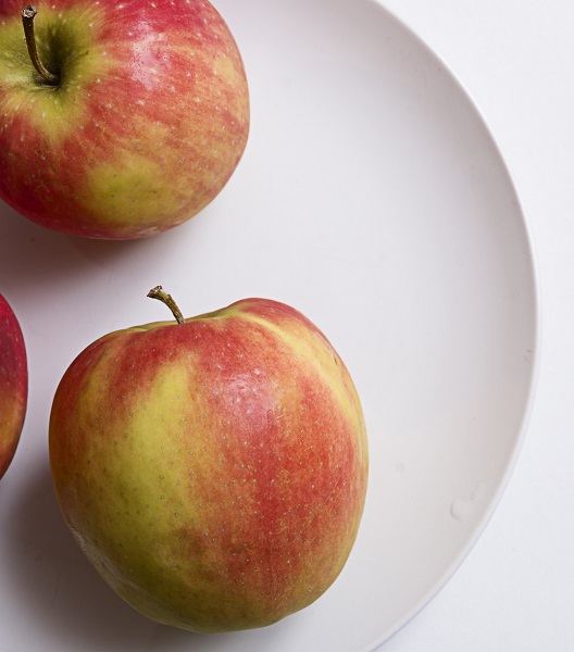La mela ha eccellenti proprietà antitumorali: la ricerca italiana