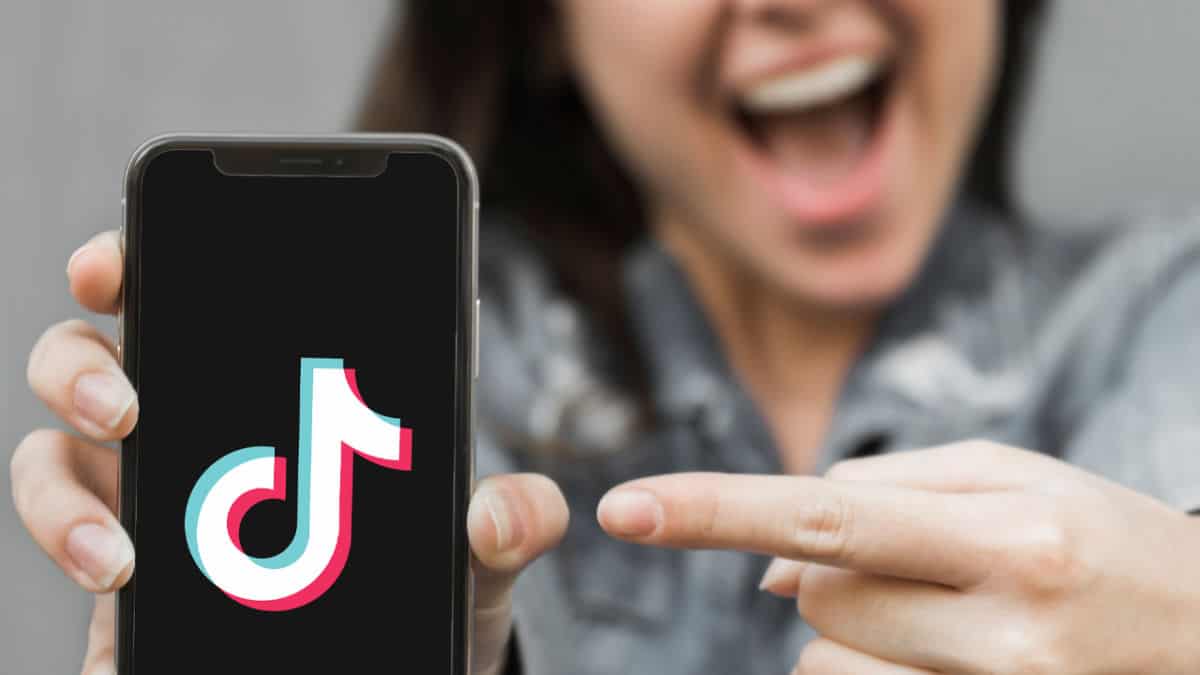 TIK TOK