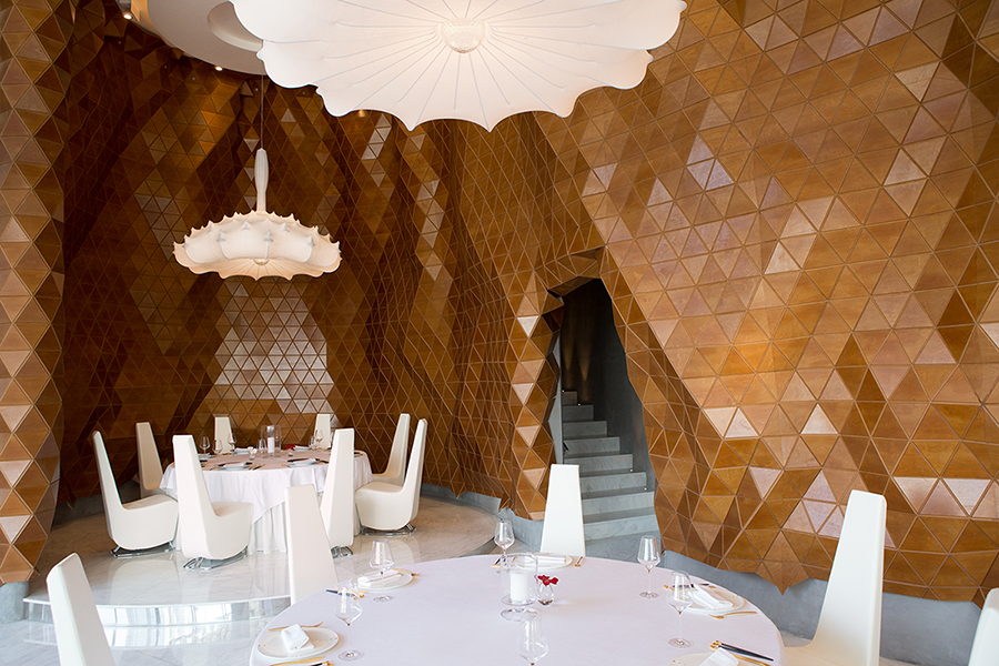 mesh sheets restaurant dubai legno