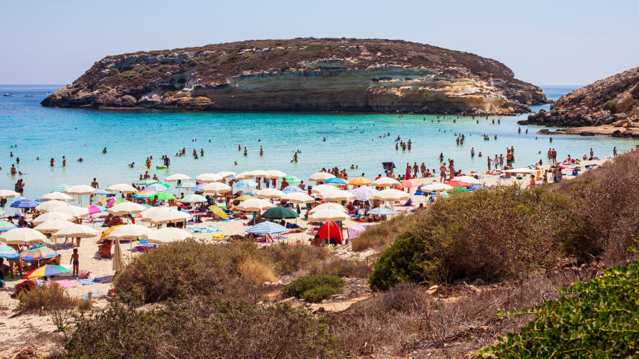 spiaggia dei conigli lampedusa